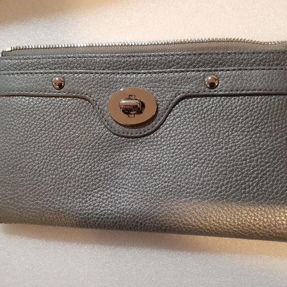 Coach Pen Leather Zipper Wallet Purse New - Picture 2 of 8